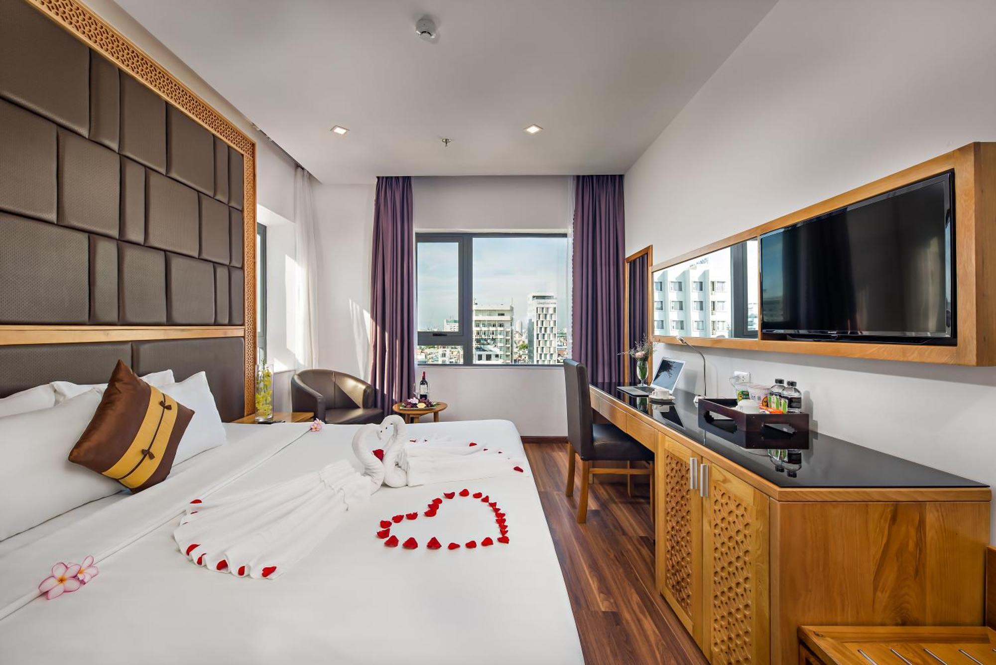 Bliss Luxury Hotel Da Nang Exterior foto